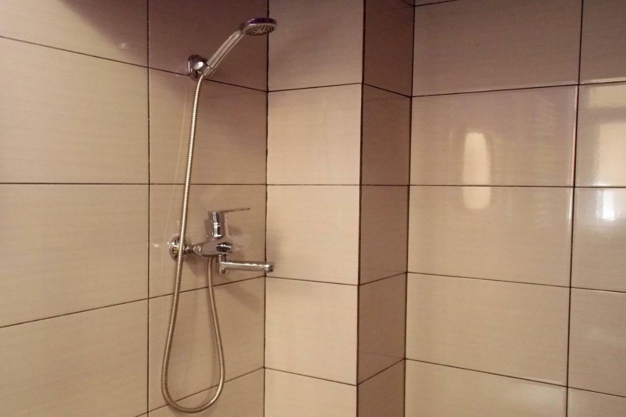 Apartment At Teodora Sqr Lviv Extérieur photo